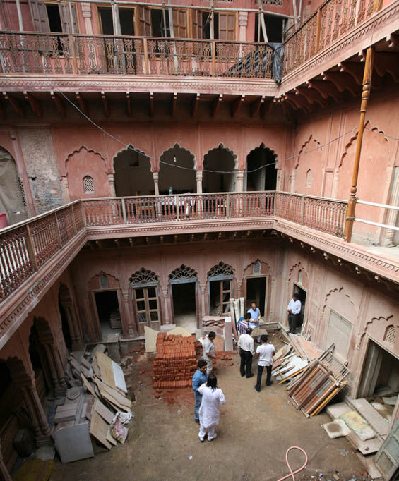 Restoration at Haveli Dharampura